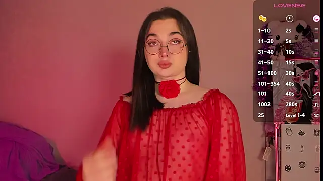 Snapshot of YsabellViveris chatting on 01-08-25, 09:21 YsabellViveris online show from 01-08-25, 09:21