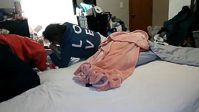 Snapshot of Deepsounding8585 chatting on 03-03-25, 08:16 Deepsounding8585 online show from 03-03-25, 08:16