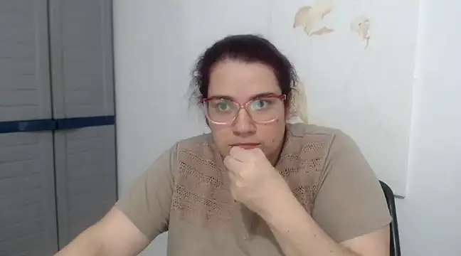 karlythothxh online show from 02-19-25, 09:47
