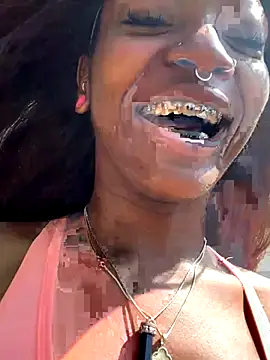 Snapshot of mochamimi chatting on 09-13-25, 05:13 mochamimi online show from 09-13-25, 05:13