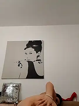 Snapshot of RebeccaNoble chatting on 02-06-25, 02:37 RebeccaNoble online show from 02-06-25, 02:37