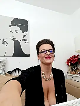 Snapshot of RebeccaNoble chatting on 11-16-25, 05:18 RebeccaNoble online show from 11-16-25, 05:18