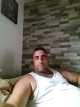 ADRIAN ADI40 online show from 10-17-25, 07:44