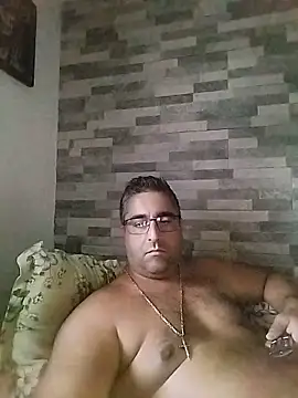 Snapshot of ADRIAN_ADI40 chatting on 06-16-26, 03:42 ADRIAN ADI40 online show from 06-16-26, 03:42