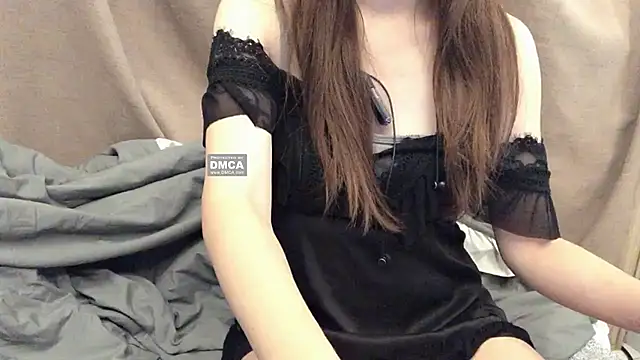 Snapshot of Tw_Zoella chatting on 01-15-25, 05:50 Tw Zoella online show from 01-15-25, 05:50