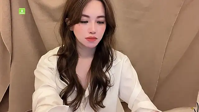 Snapshot of Tw_Zoella chatting on 03-06-25, 01:03 Tw Zoella online show from 03-06-25, 01:03