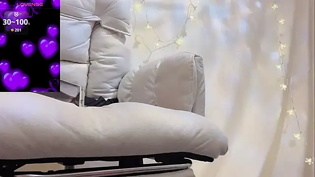 Tw Zoella online show from 03-28-26, 02:49