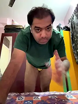 Snapshot of kaustubh45 chatting on 09-08-25, 06:07 kaustubh45 online show from 09-08-25, 06:07