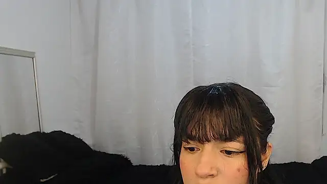 Snapshot of Liz_Galactic chatting on 01-16-26, 07:12 Liz Galactic online show from 01-16-26, 07:12