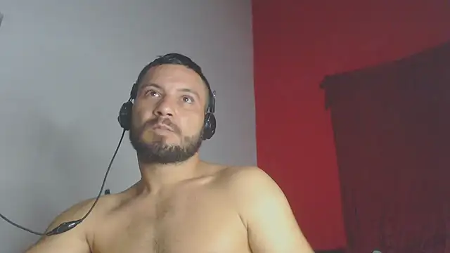 Snapshot of body_x29 chatting on 12-24-24, 10:01 body x29 online show from 12-24-24, 10:01