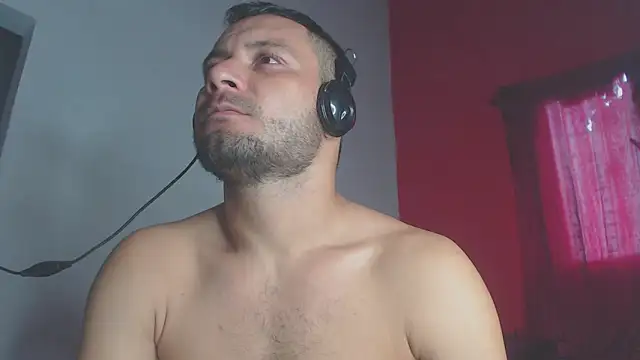 Snapshot of body_x29 chatting on 12-27-24, 11:28 body x29 online show from 12-27-24, 11:28