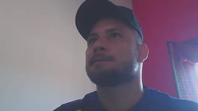 Snapshot of body_x29 chatting on 01-29-25, 03:37 body x29 online show from 01-29-25, 03:37