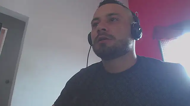 Snapshot of body_x29 chatting on 03-04-25, 07:01 body x29 online show from 03-04-25, 07:01