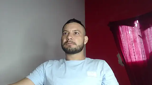 Snapshot of body_x29 chatting on 03-09-25, 11:36 body x29 online show from 03-09-25, 11:36