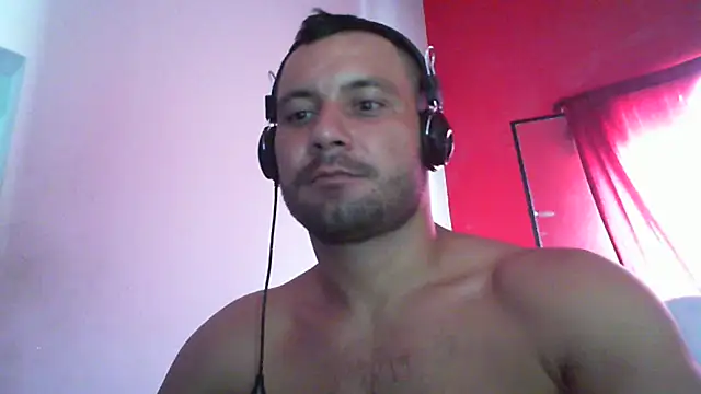 Snapshot of body_x29 chatting on 03-12-25, 04:35 body x29 online show from 03-12-25, 04:35