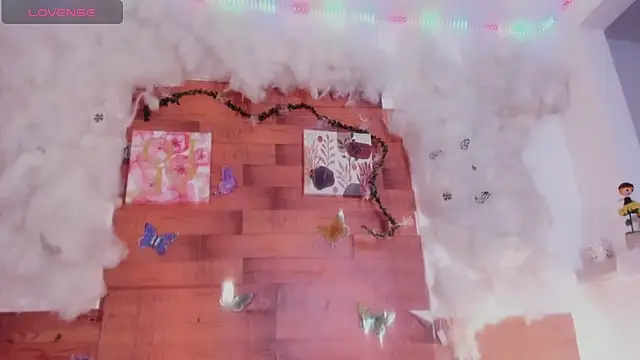 Snapshot of kelly_thomson chatting on 02-02-25, 04:22 kelly thomson online show from 02-02-25, 04:22