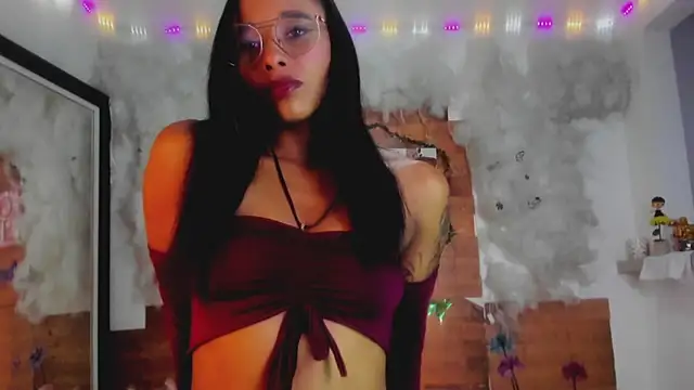 Snapshot of kelly_thomson chatting on 02-07-25, 10:20 kelly thomson online show from 02-07-25, 10:20