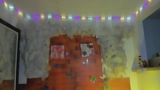 Snapshot of kelly_thomson chatting on 03-11-25, 01:12 kelly thomson online show from 03-11-25, 01:12