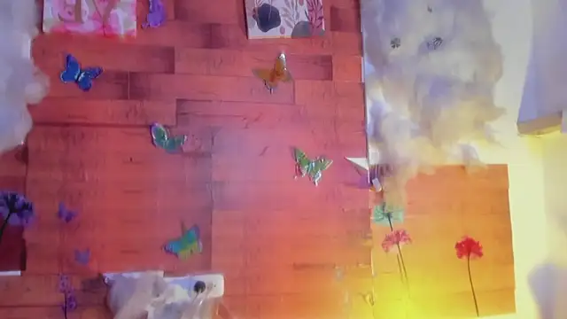 Snapshot of kelly_thomson chatting on 03-12-25, 10:50 kelly thomson online show from 03-12-25, 10:50