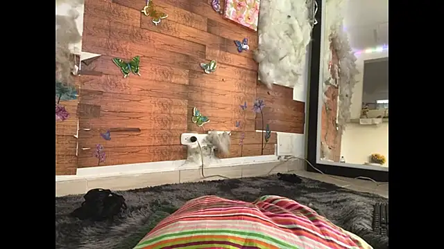 Snapshot of kelly_thomson chatting on 03-15-25, 03:37 kelly thomson online show from 03-15-25, 03:37