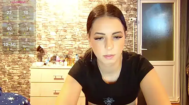 Snapshot of _Mari____ chatting on 01-31-25, 10:42  Mari     online show from 01-31-25, 10:42