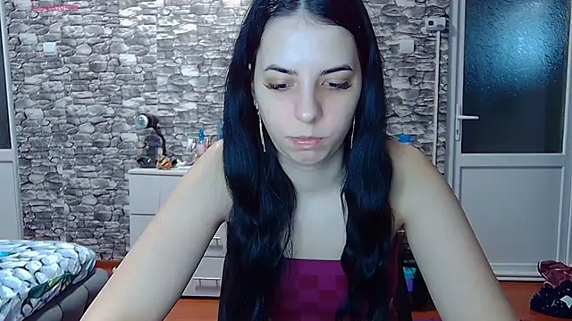 Snapshot of _Mari____ chatting on 02-10-26, 08:40 Mari online show from 02-10-26, 08:40