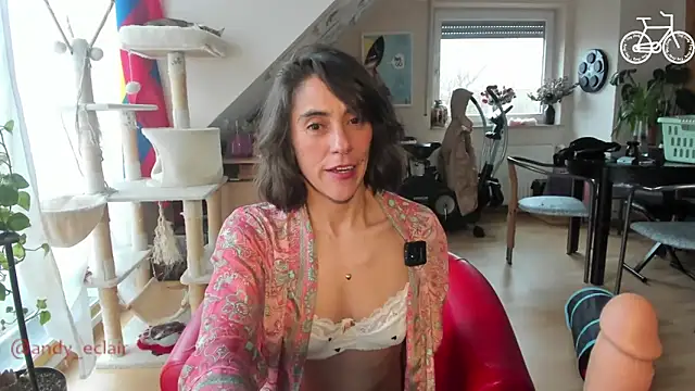 Snapshot of tinny_williams chatting on 03-11-26, 03:07 tinny williams online show from 03-11-26, 03:07