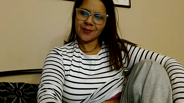 Sara Brandon online show from 02-15-26, 01:46