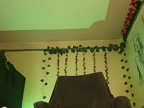 Snapshot of Chancebambi chatting on 12-22-25, 08:50 Chancebambi online show from 12-22-25, 08:50