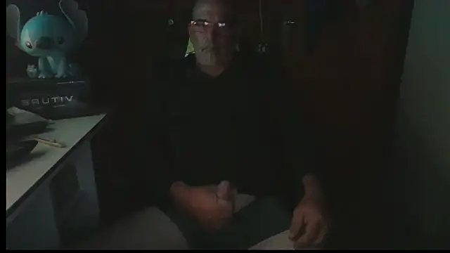 Snapshot of 0oscar_xxx chatting on 09-25-25, 07:17 0oscar xxx online show from 09-25-25, 07:17