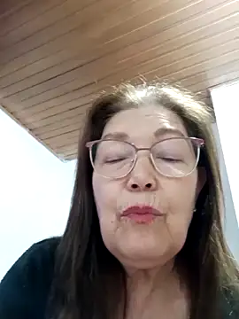Snapshot of Vicky_Rosse chatting on 02-27-25, 07:37 Vicky Rosse online show from 02-27-25, 07:37