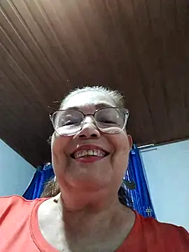 Vicky Rosse online show from 11-11-25, 07:47