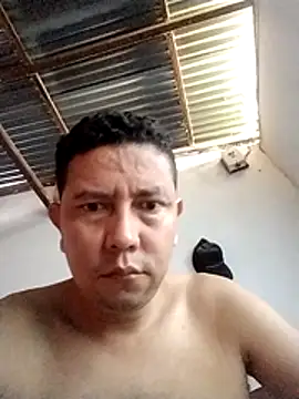 Snapshot of Lachuchaenlacara1988 chatting on 04-20-26, 01:58 Lachuchaenlacara1988 online show from 04-20-26, 01:58