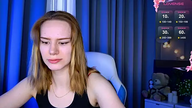 Ramona    online show from 03-06-25, 06:19