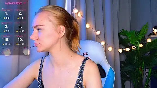 Ramona    online show from 10-21-25, 05:52