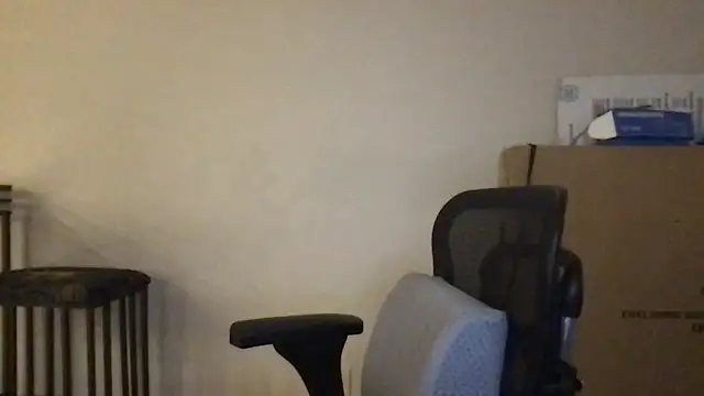 BigGuyMuscle online show from 03-22-25, 04:35