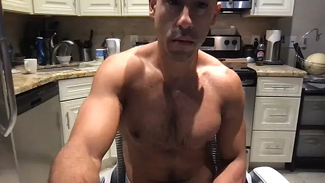 BigGuyMuscle online show from 09-20-25, 02:51