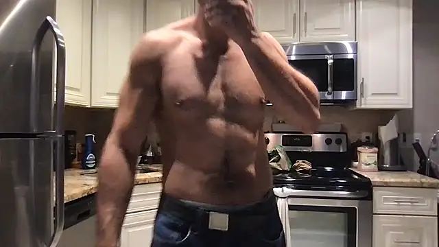 BigGuyMuscle online show from 11-18-25, 04:55