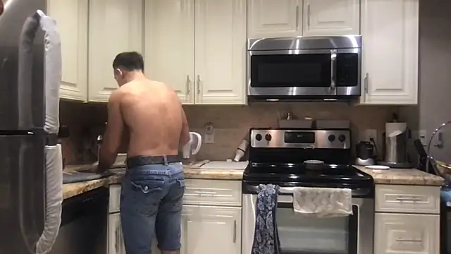 BigGuyMuscle online show from 03-15-26, 12:05