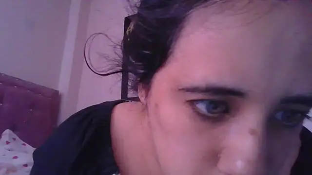 annarose19 online show from 11-24-25, 08:08