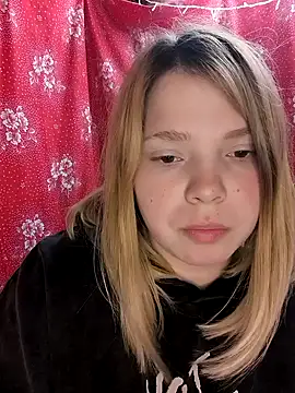 Zuli Kiska online show from 03-07-25, 09:27