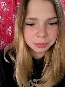 Zuli Kiska online show from 10-14-25, 06:36