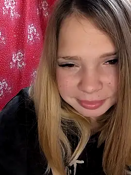 Zuli Kiska online show from 10-30-25, 08:42