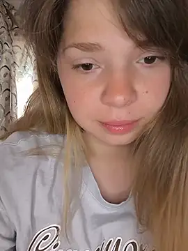 Zuli Kiska online show from 07-29-26, 06:11