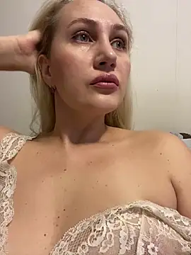 YourBlondee online show from 12-11-24, 02:30