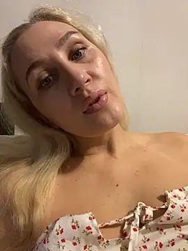 YourBlondee online show from 11-26-25, 02:12