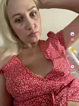 YourBlondee online show from 07-14-26, 12:24