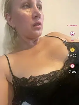 YourBlondee online show from 07-18-26, 01:15