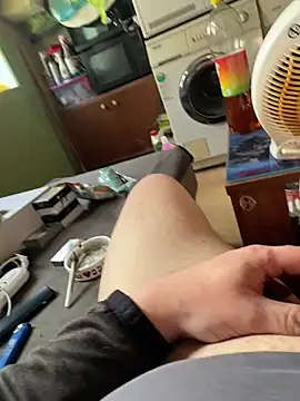 MatThiAs2806 online show from 04-25-26, 07:11