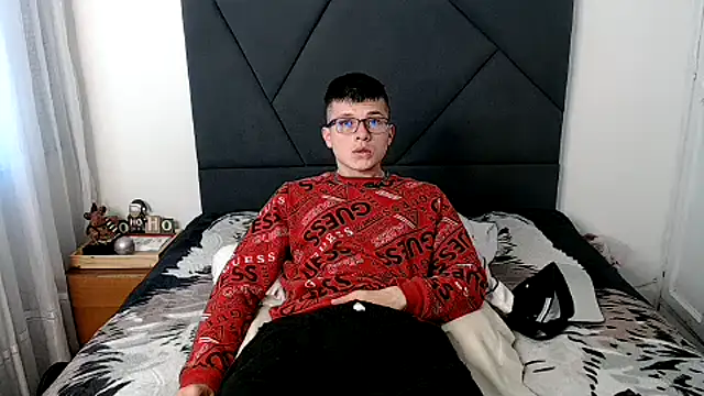 MathewCollin online show from 02-01-25, 01:30